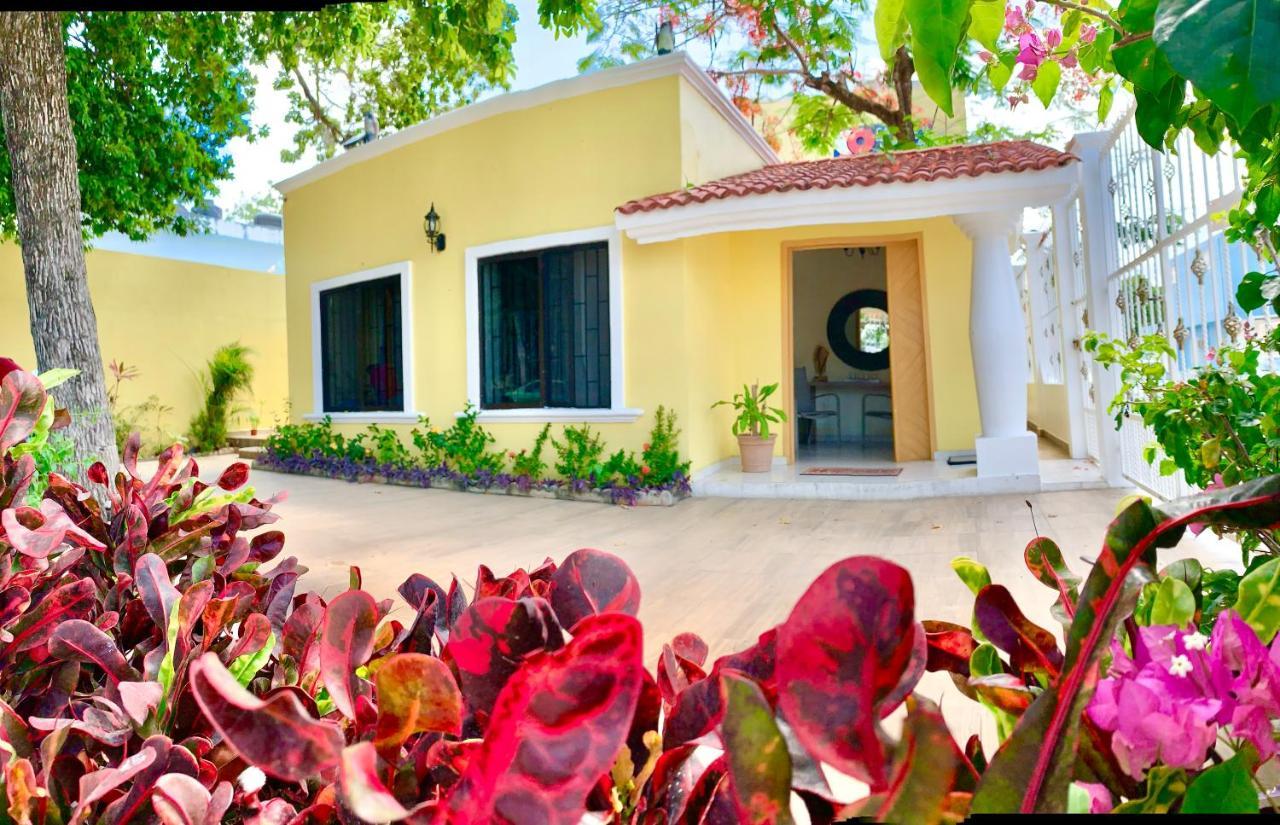 La Casa De Los Alcatraces Cancun Exterior photo